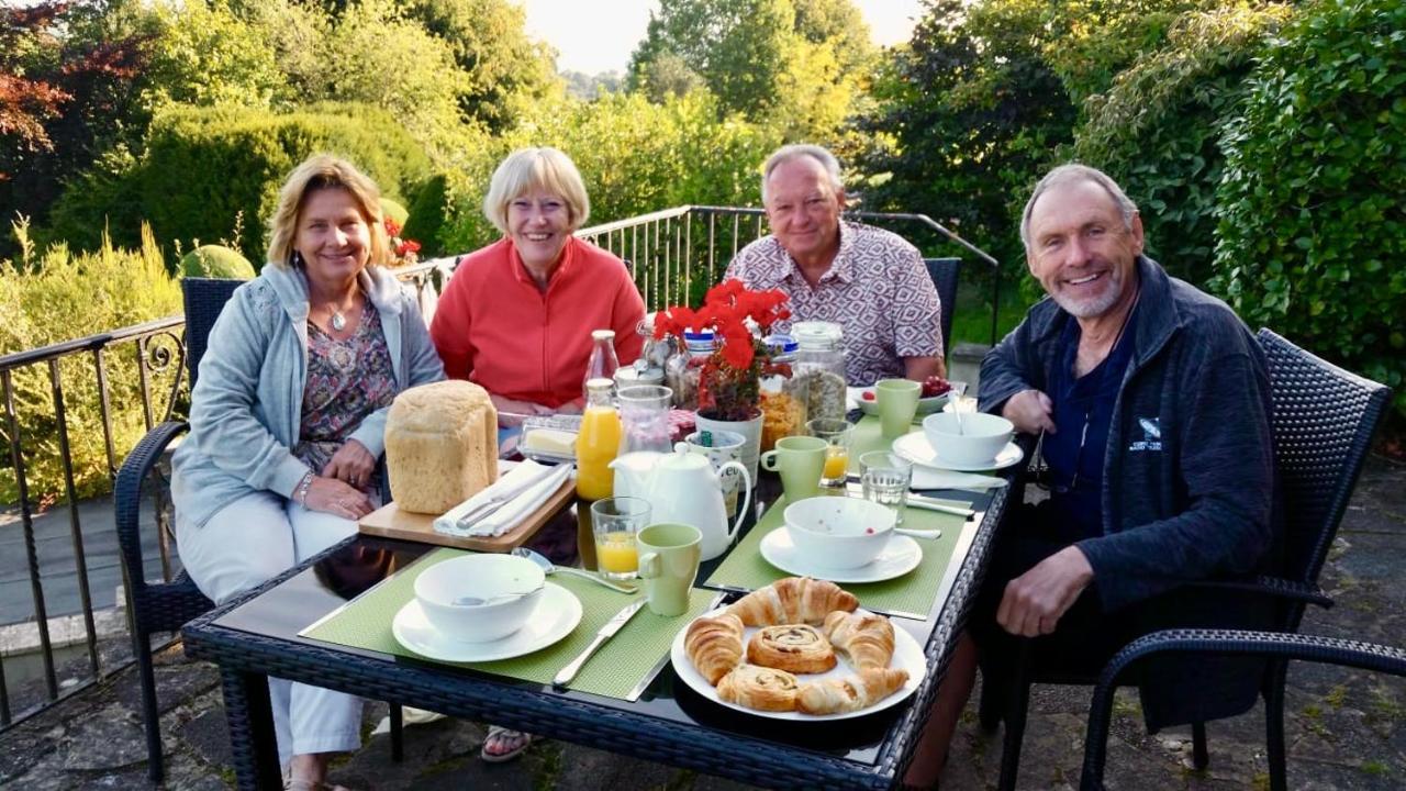 Ranmore Rise Retreat In The Surrey Hills 도킹 외부 사진
